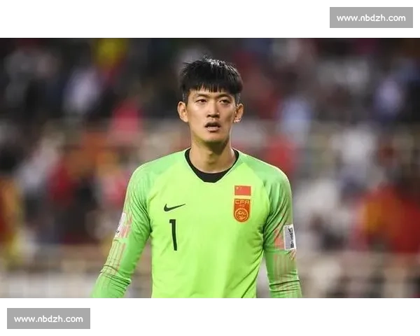 颜骏凌压阵，薛庆浩、于金永加盟：国足东亚杯门将新老交替解析